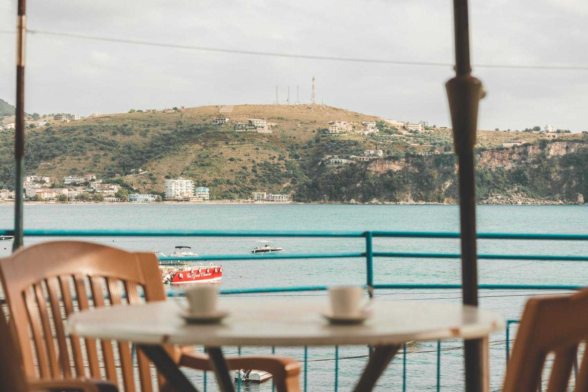 Rooms By The Sea Himare Exterior foto