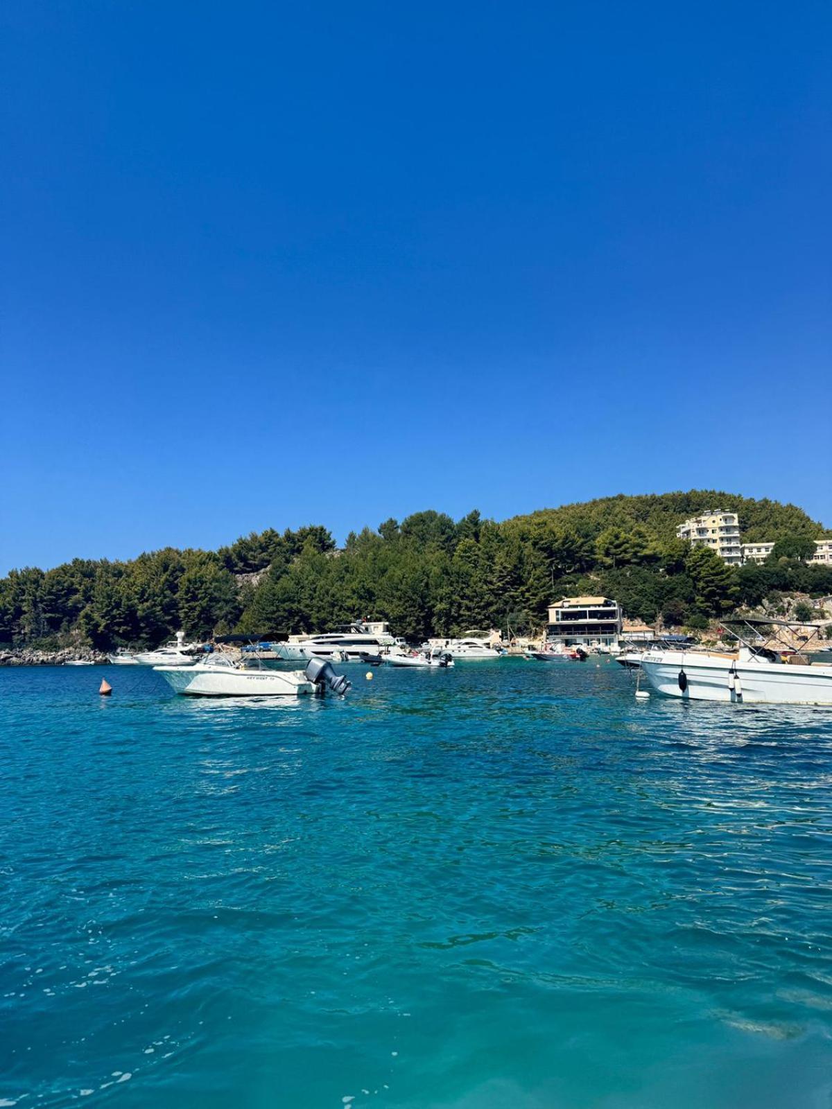 Rooms By The Sea Himare Exterior foto